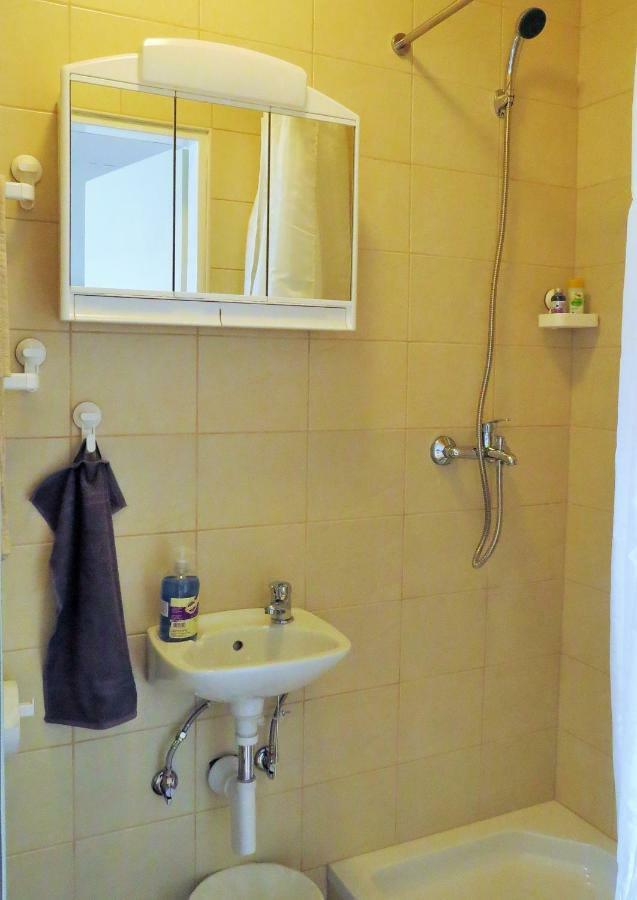 Mia Airport Studio Apartment - 0-24H Self Check In&Out - Parking On Site Velika Gorica Bagian luar foto